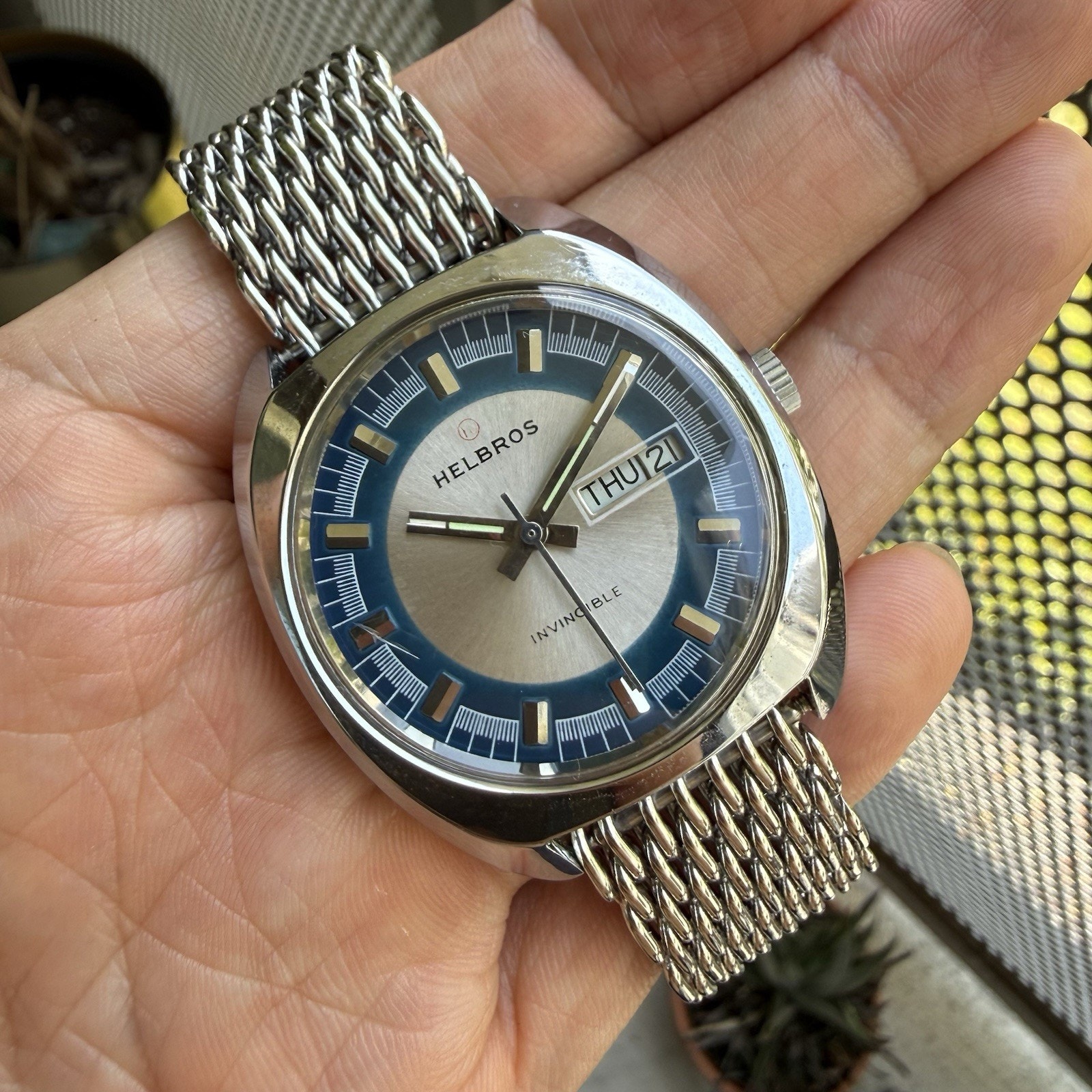 Vintage Helbros Invincible Day Date Stainless Steel Silver Blue Dial Mens Watch